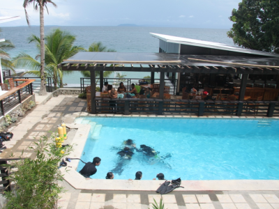 Diving_Express_Anilao_Dive_Tour_Image_Halo_Dive_Resort_002