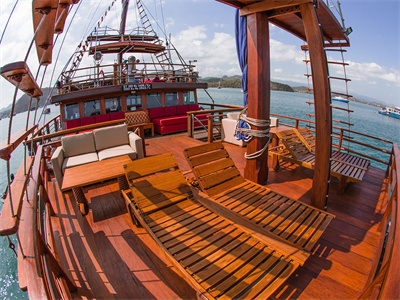 DE_Indonesia_Divetour_SeaSafari_1
