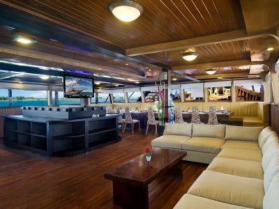 Diving_Express_Komodo_Dive_Tour_CHENG HO_2